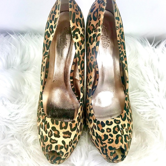 CHARLOTTE RUSSE Leopard Prints Pumps, Size 10 - Picture 3 of 7